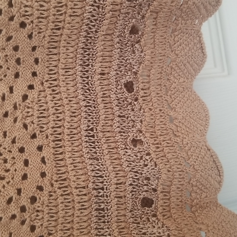 Used Hot in Hollywood Crochet long sleeve mocha color Tunic size L. - Picture 9 of 12